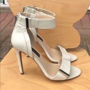Steven by Steve Madden cream heels